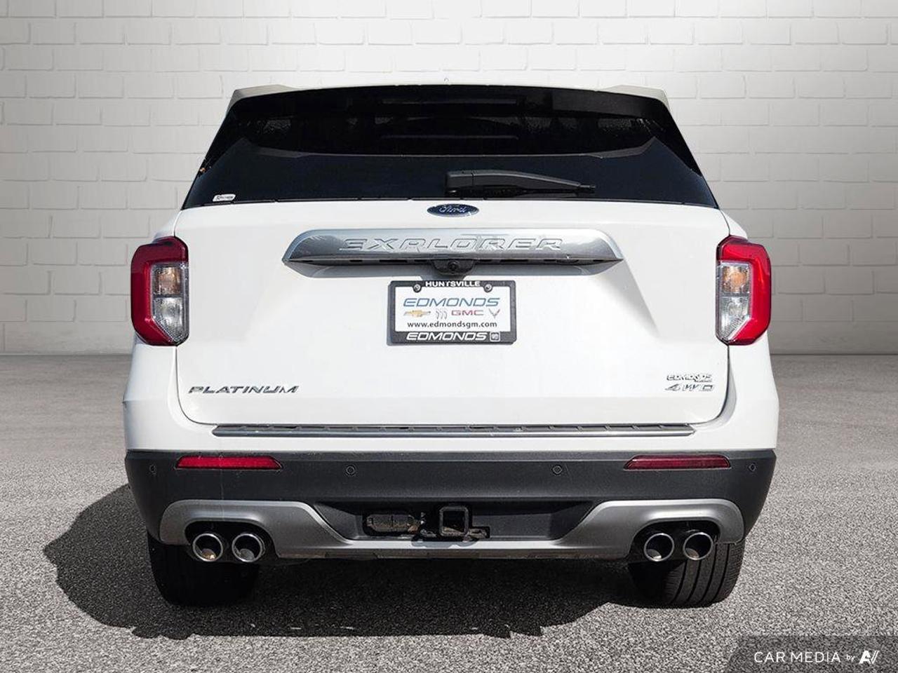 2022 Ford Explorer PlatinumCERTIFIED PRE OWNED   One Owner   Heated S Photo