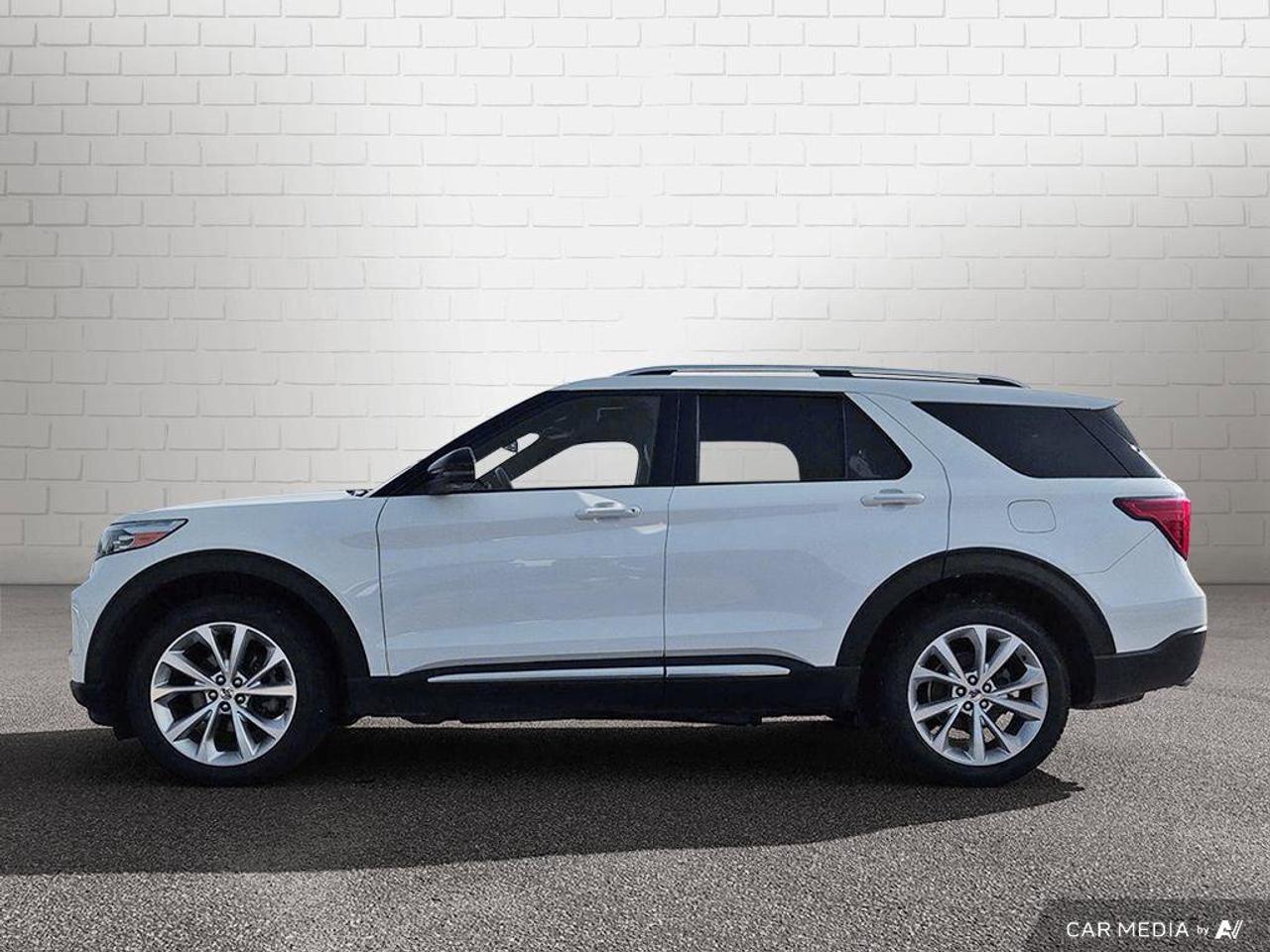 2022 Ford Explorer PlatinumCERTIFIED PRE OWNED   One Owner   Heated S Photo