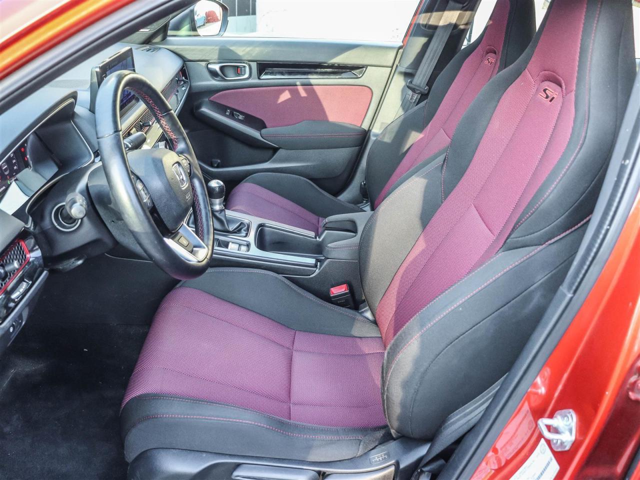 2022 Honda Civic Si 6-SPEED MANUAL TRANSMISSION SUNROOF Photo