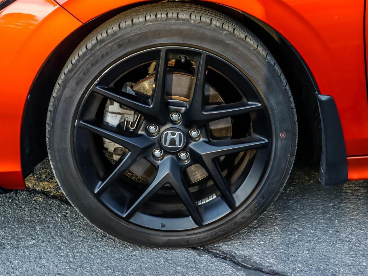 2022 Honda Civic Si 6-SPEED MANUAL TRANSMISSION SUNROOF Photo