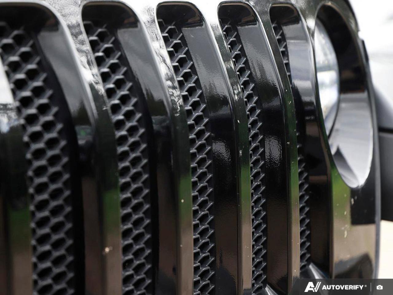 2023 Jeep Wrangler WillysACCIDENT-FREE, ALPINE AUDIO, 2.0L TURBO, NAV Photo