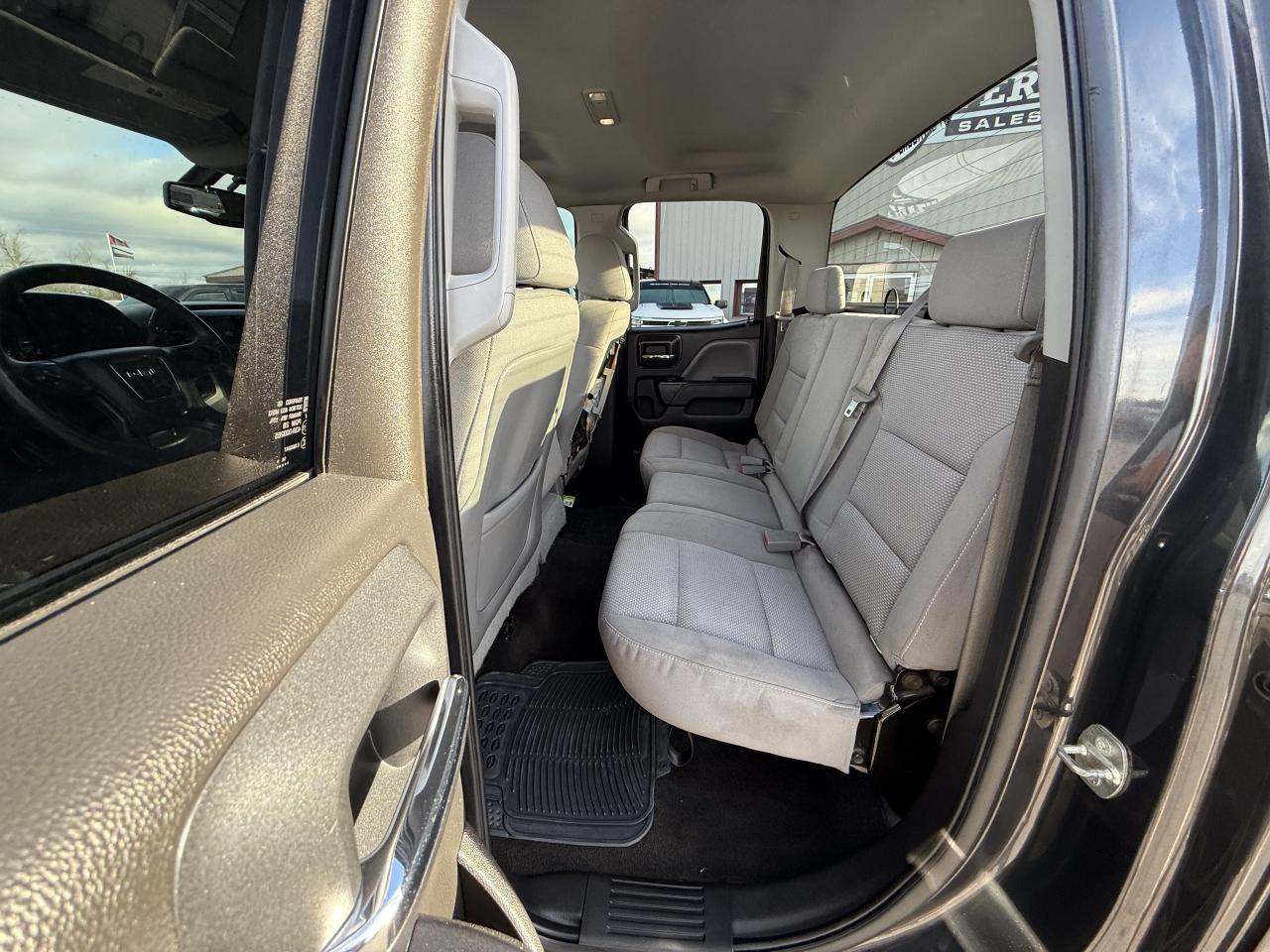 2015 GMC Sierra 1500 4WD DOUBLE CAB Photo