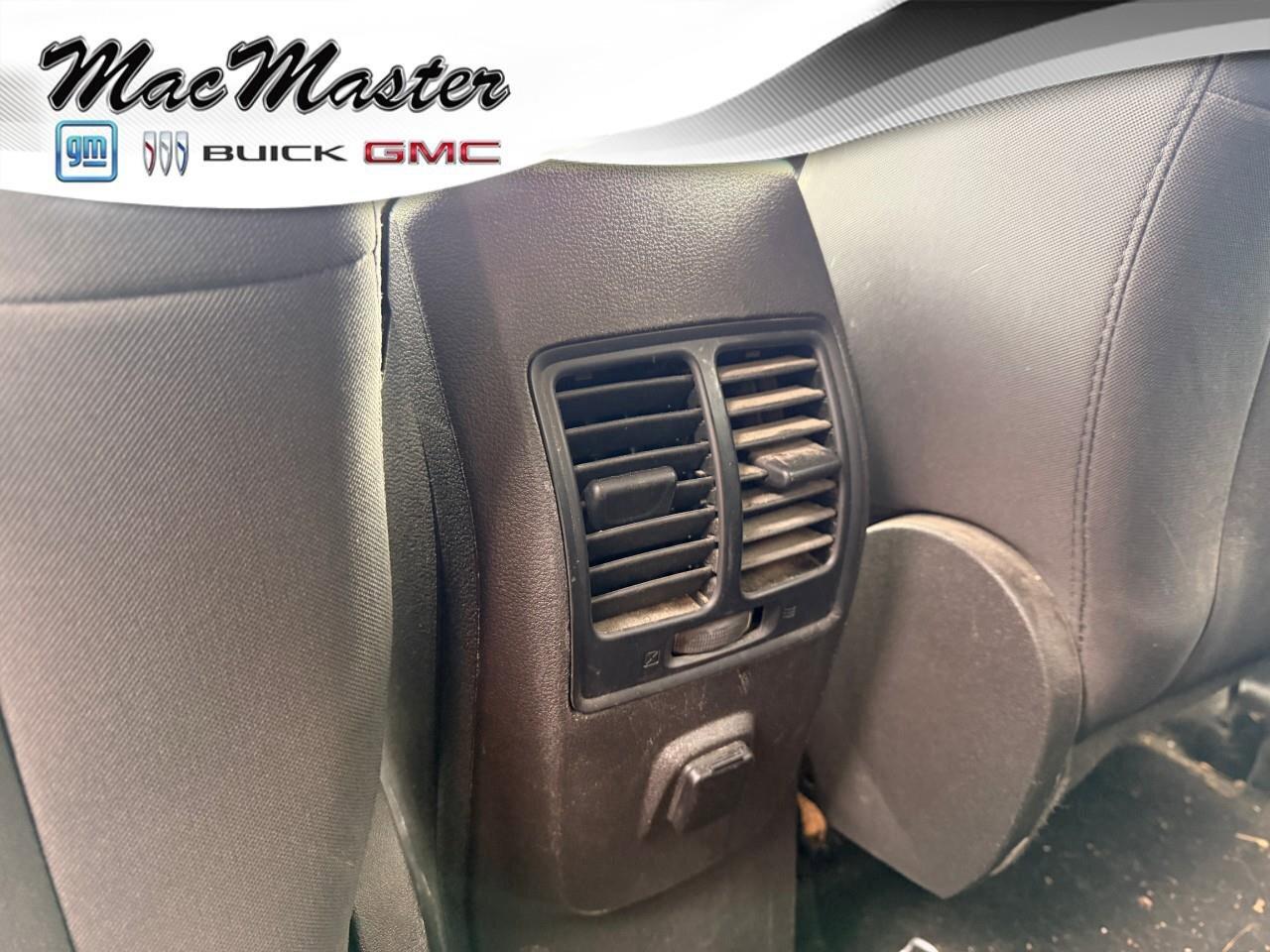 2018 Ford Escape SESE, AWD, BACKUP CAMERA, HEATED-CLOTH, ALLOYS, AS Photo