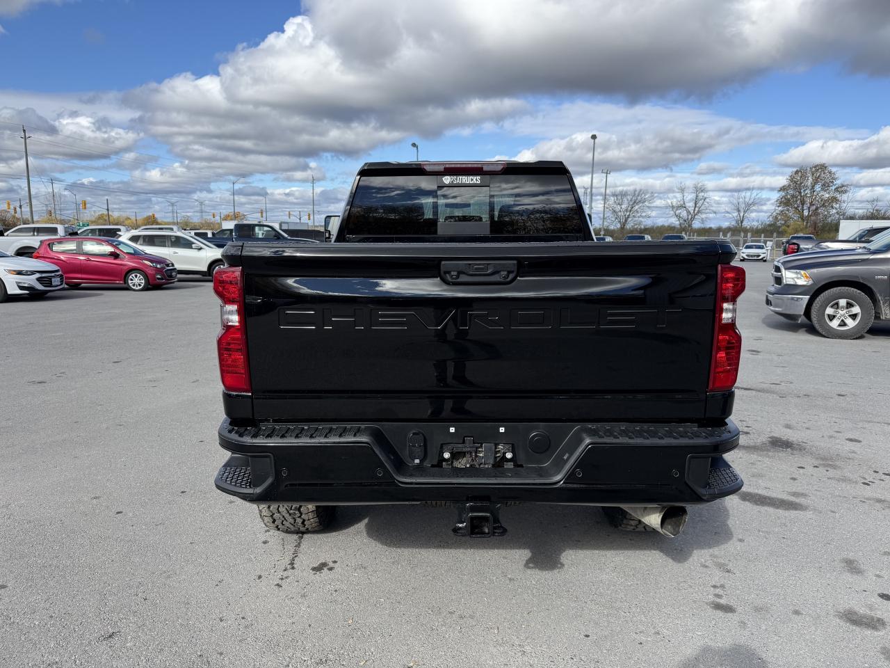 2022 Chevrolet SILVERADO 2500HD 4WD Crew Cab 159  LT Photo