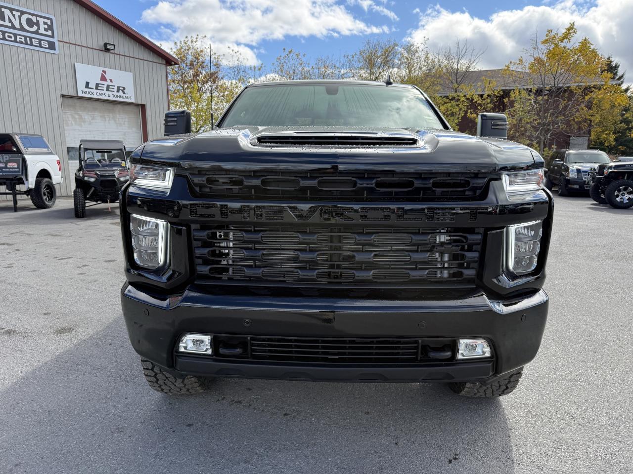 2022 Chevrolet SILVERADO 2500HD 4WD Crew Cab 159  LT Photo