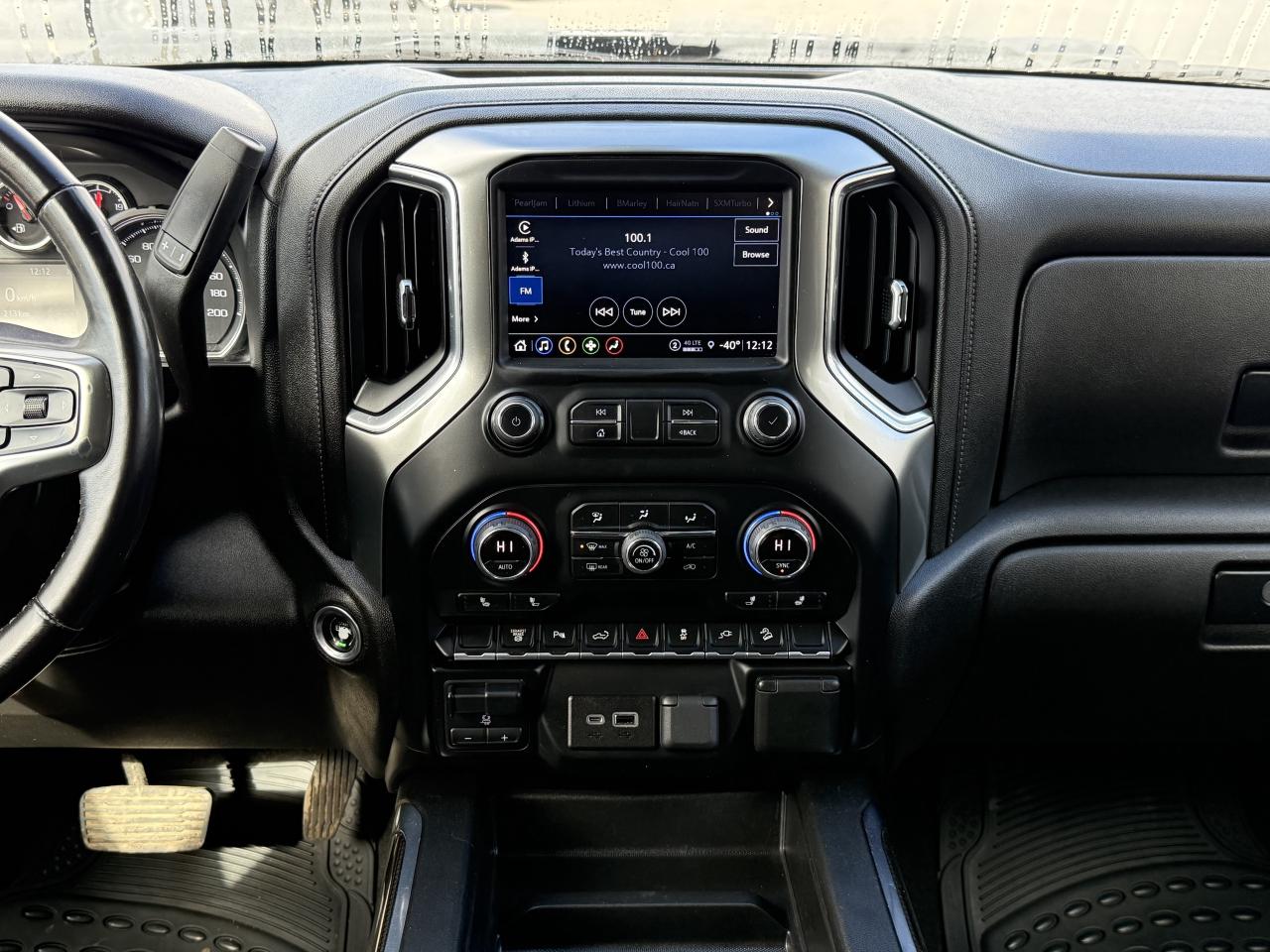 2022 Chevrolet SILVERADO 2500HD 4WD Crew Cab 159  LT Photo