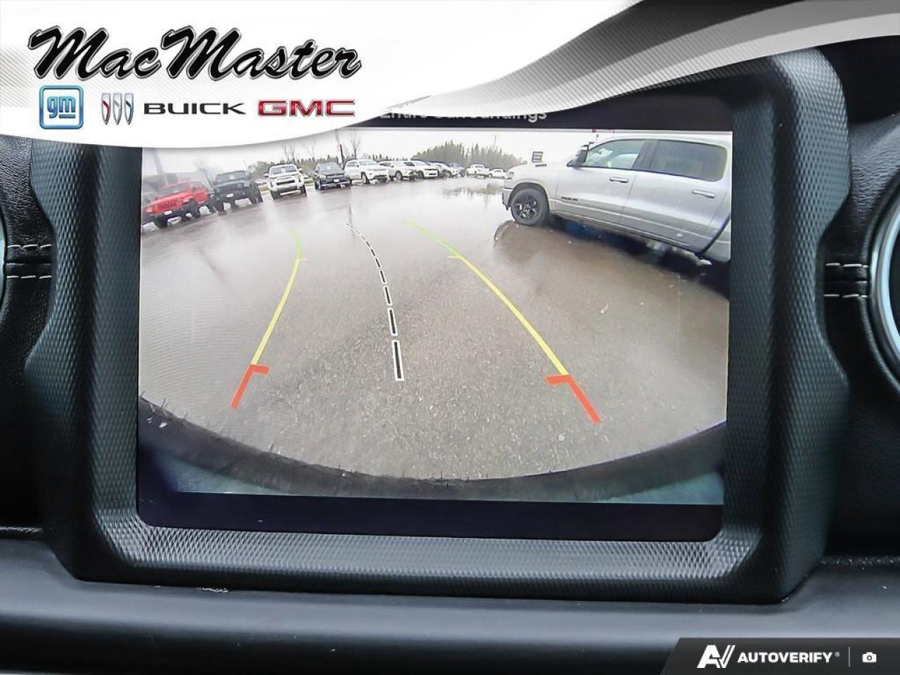 2019 Jeep WRANGLER UNLIMITED SaharaSAHARA, V6, 4X4, NAV, HEATED LEATHER, LIFTED Photo