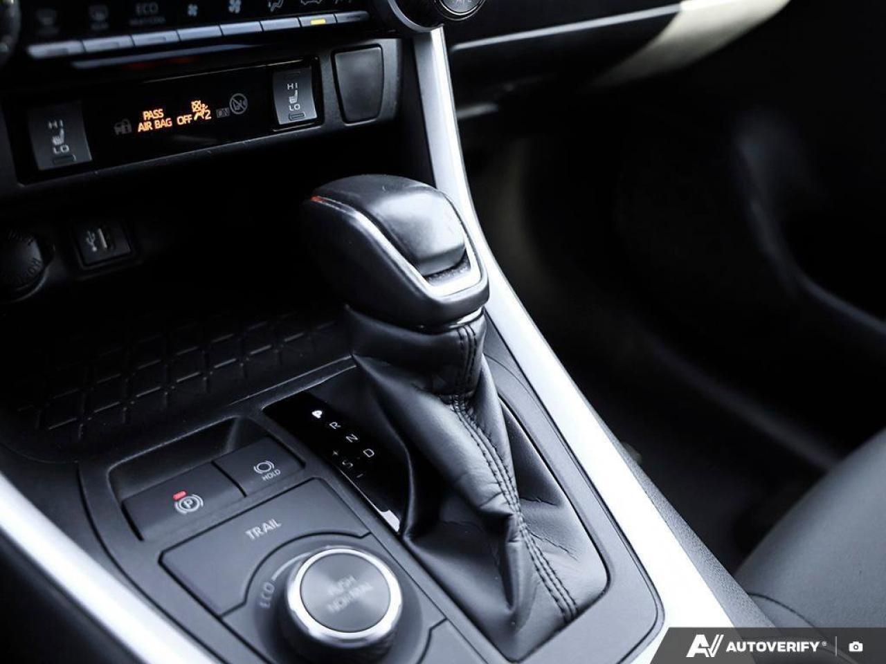 2023 Toyota RAV4 Hybrid SEHYBRID, SUNROOF, HTD SEATS, ADAPTIVE CRUI Photo