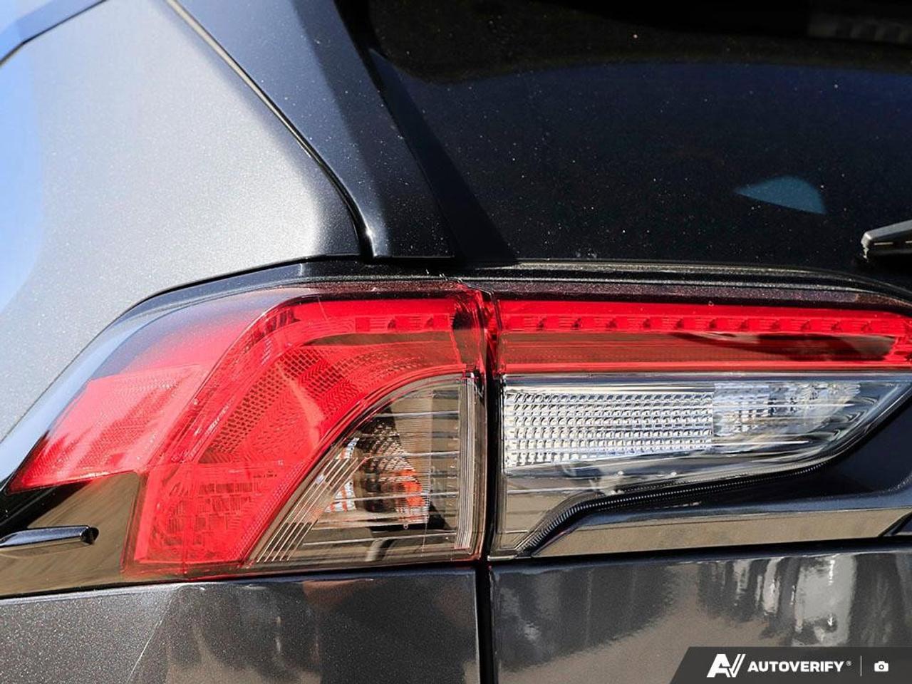 2023 Toyota RAV4 Hybrid SEHYBRID, SUNROOF, HTD SEATS, ADAPTIVE CRUI Photo