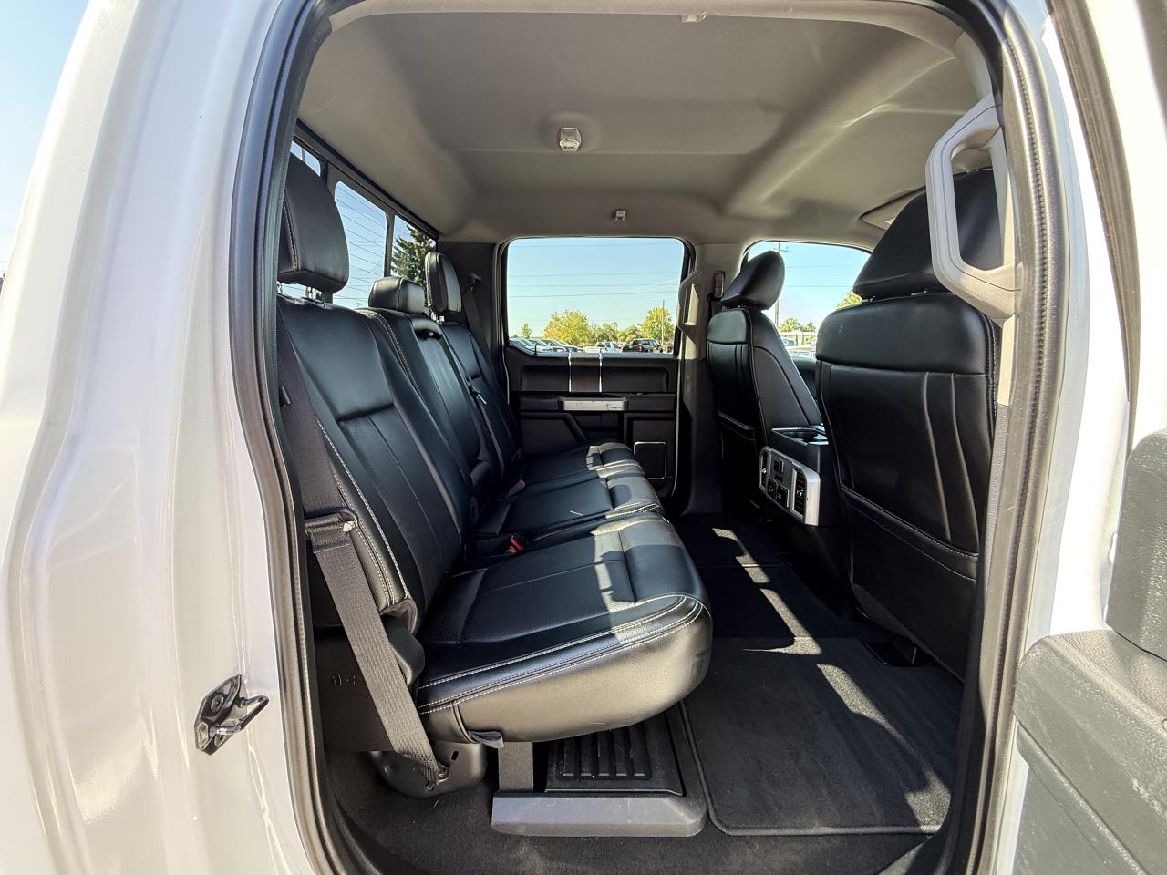 2021 Ford F-250 Lariat 4WD Crew Cab 6.75' Box Photo