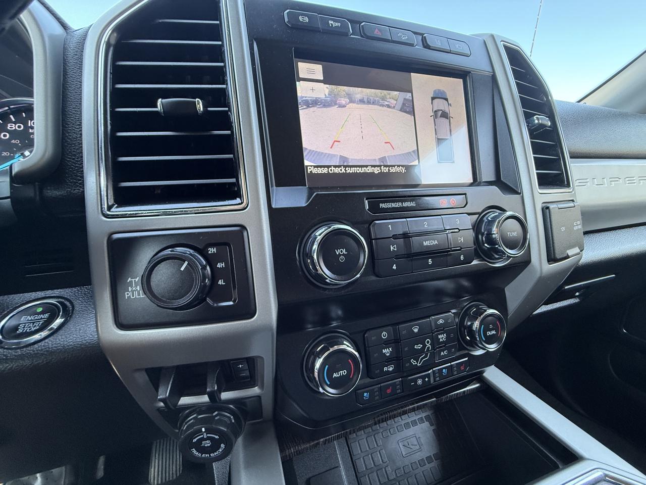 2021 Ford F-250 Lariat 4WD Crew Cab 6.75' Box Photo