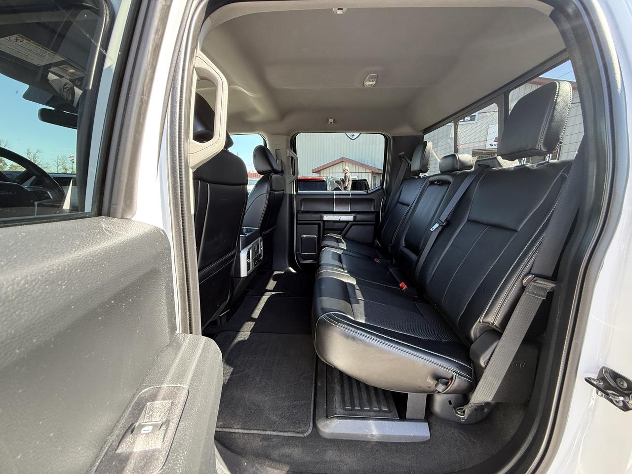 2021 Ford F-250 Lariat 4WD Crew Cab 6.75' Box Photo