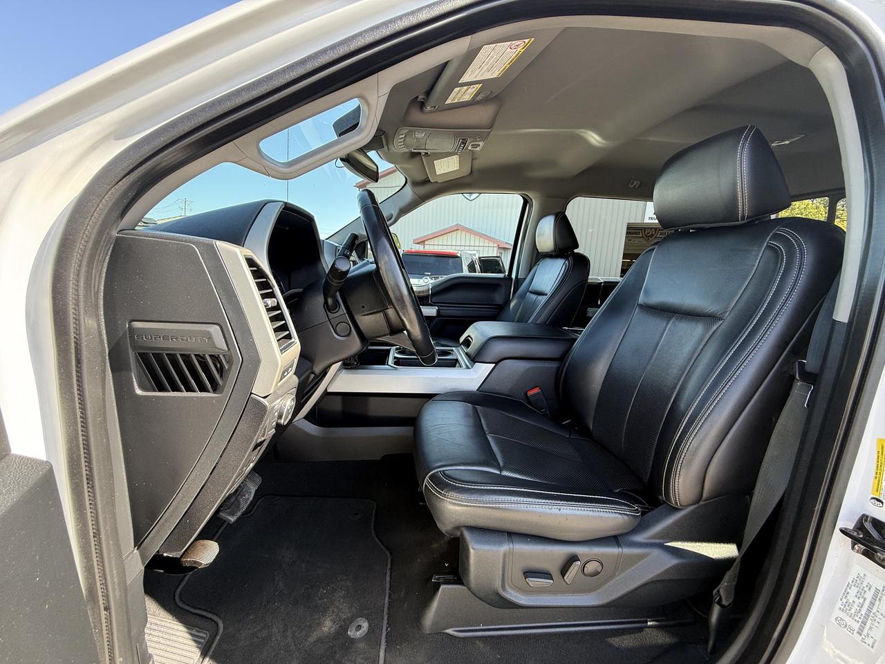 2021 Ford F-250 Lariat 4WD Crew Cab 6.75' Box Photo