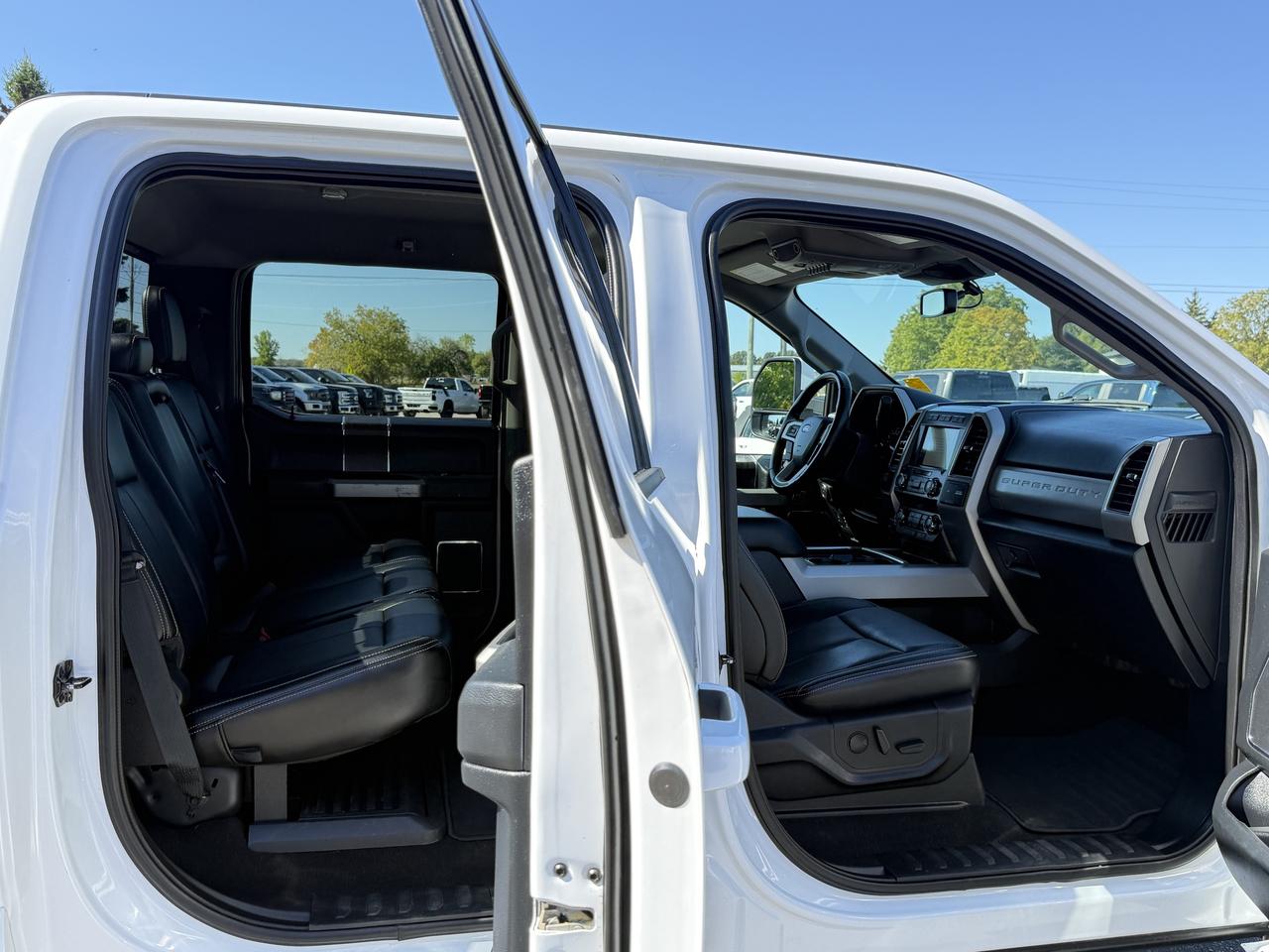 2021 Ford F-250 Lariat 4WD Crew Cab 6.75' Box Photo