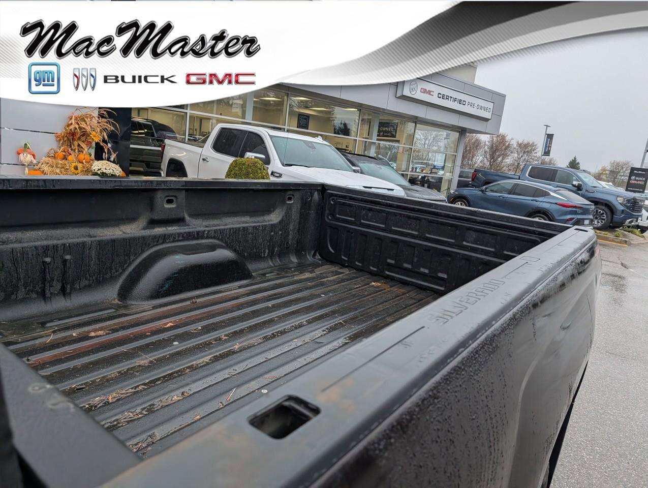 2018 Chevrolet SILVERADO 2500HD High CountryHIGH COUNTRY, CREW, 4X4, DURAMAX, LOAD Photo