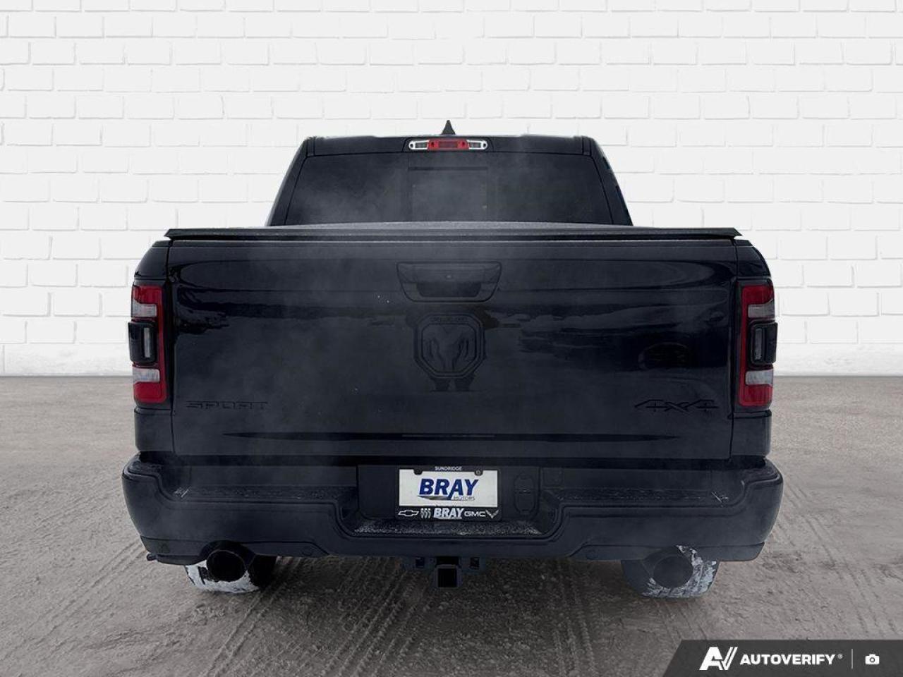 2022 RAM 1500 Sport   BLACKED OUT   RUNNING BOARDS   TONNEAU COV Photo3