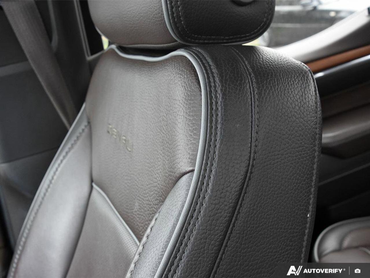 2023 GMC Sierra 1500 DenaliDENALI RESERVE, DURAMAX, LOADED, 1-OWNER! Photo