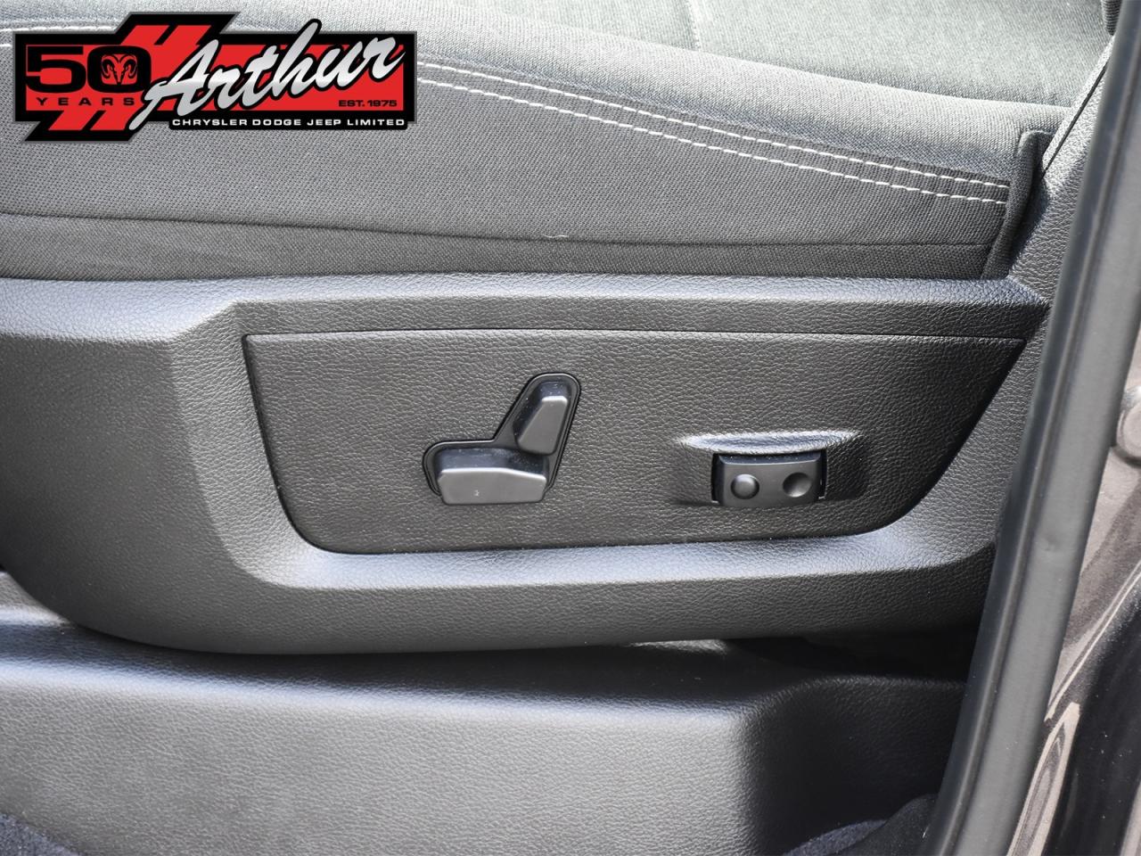 2025 RAM 2500 BIG HORN CREW CAB NIGHT EDITION 4X4 Photo