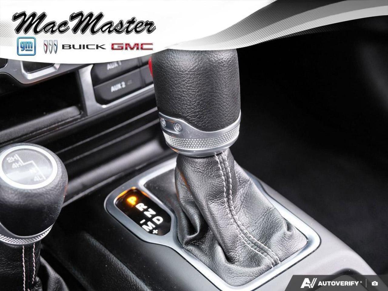 2023 Jeep Wrangler SaharaSAHARA, 2.0T, NAV, HEATED CLOTH, SKYTOP, 1-O Photo