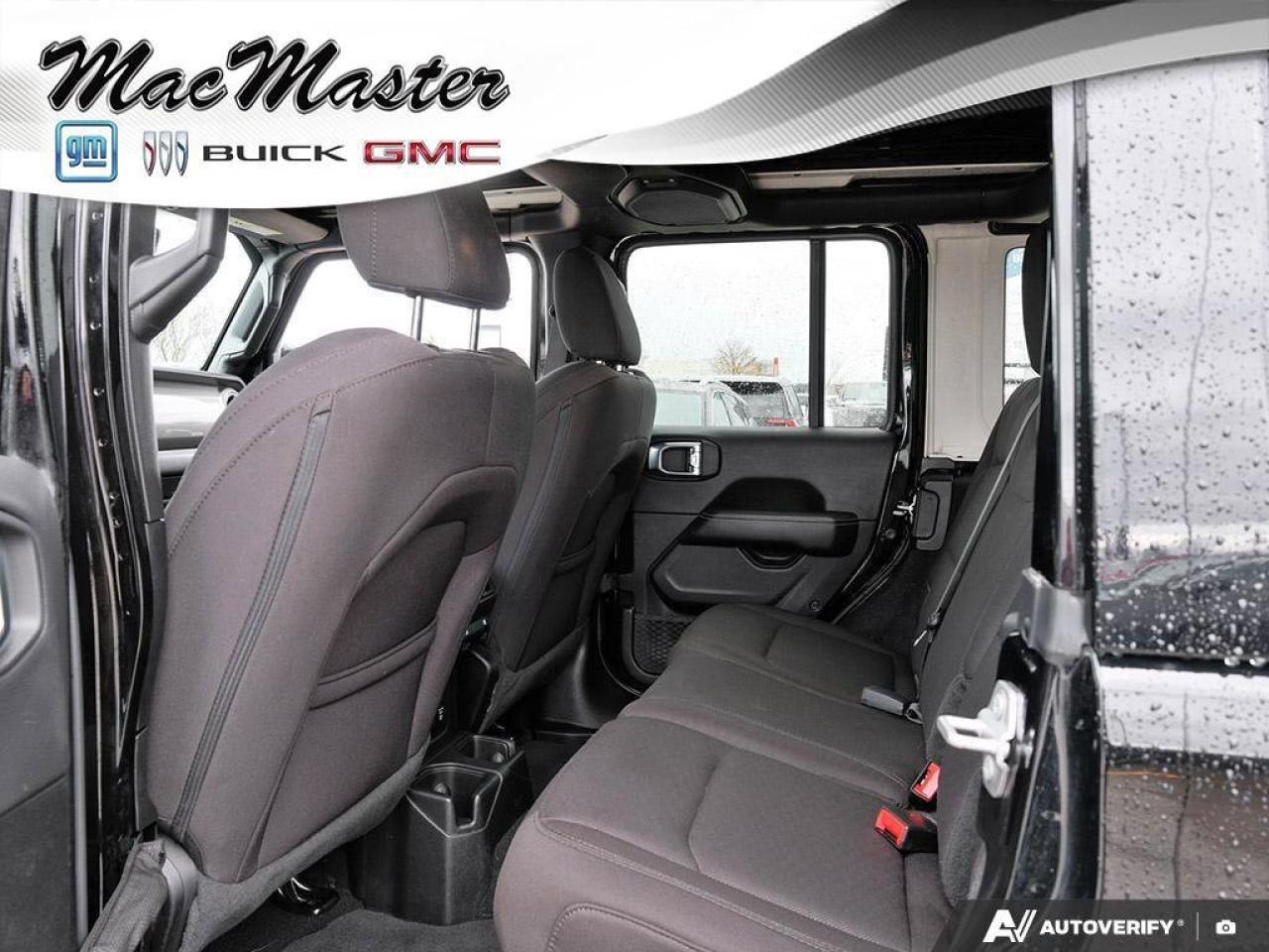 2023 Jeep Wrangler SaharaSAHARA, 2.0T, NAV, HEATED CLOTH, SKYTOP, 1-O Photo