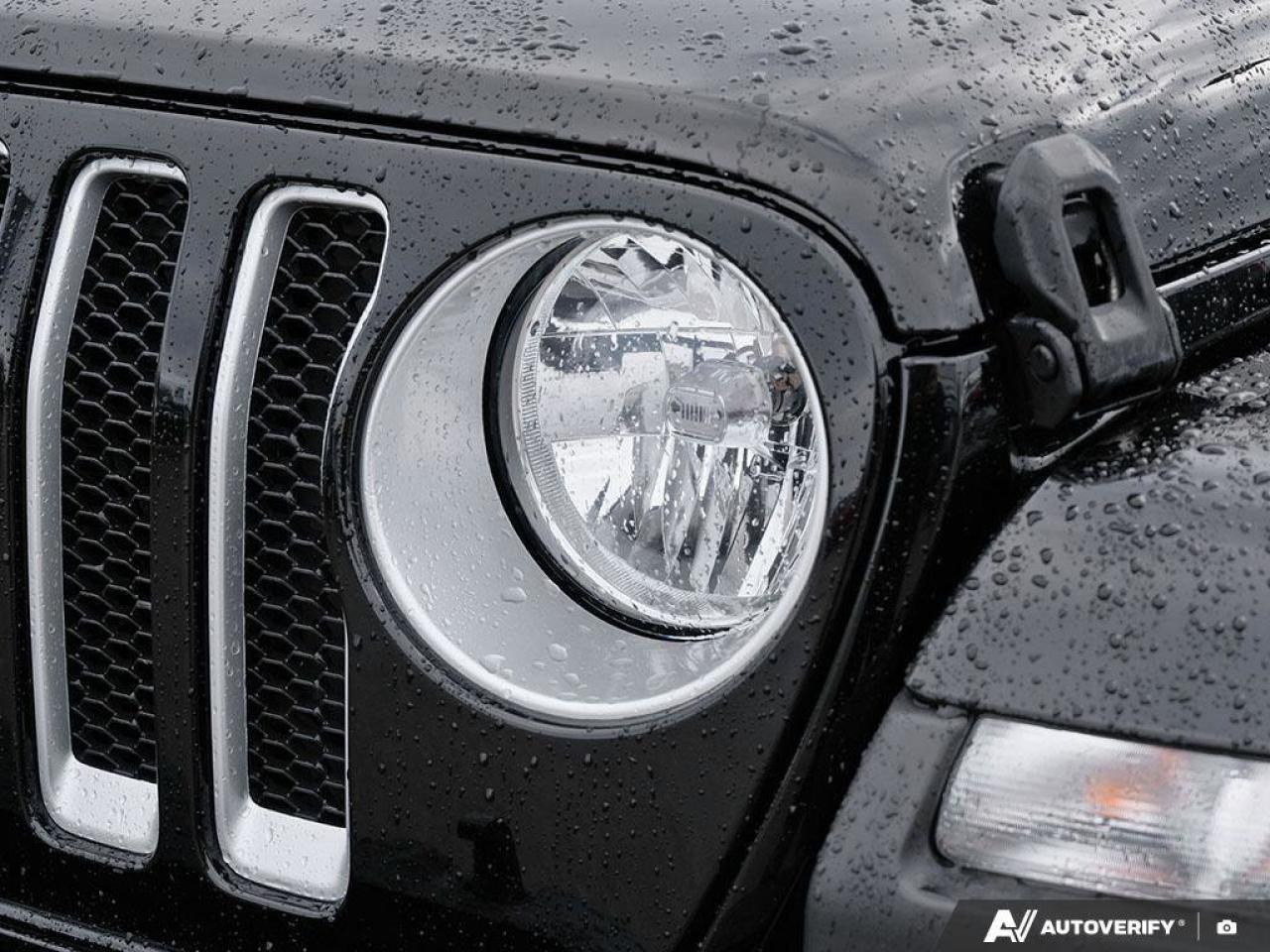 2023 Jeep Wrangler SaharaSAHARA, 2.0T, NAV, HEATED CLOTH, SKYTOP, 1-O Photo