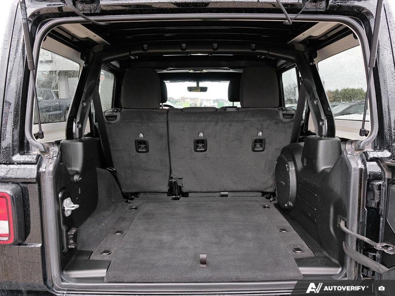 2023 Jeep Wrangler SaharaSAHARA, 2.0T, NAV, HEATED CLOTH, SKYTOP, 1-O Photo