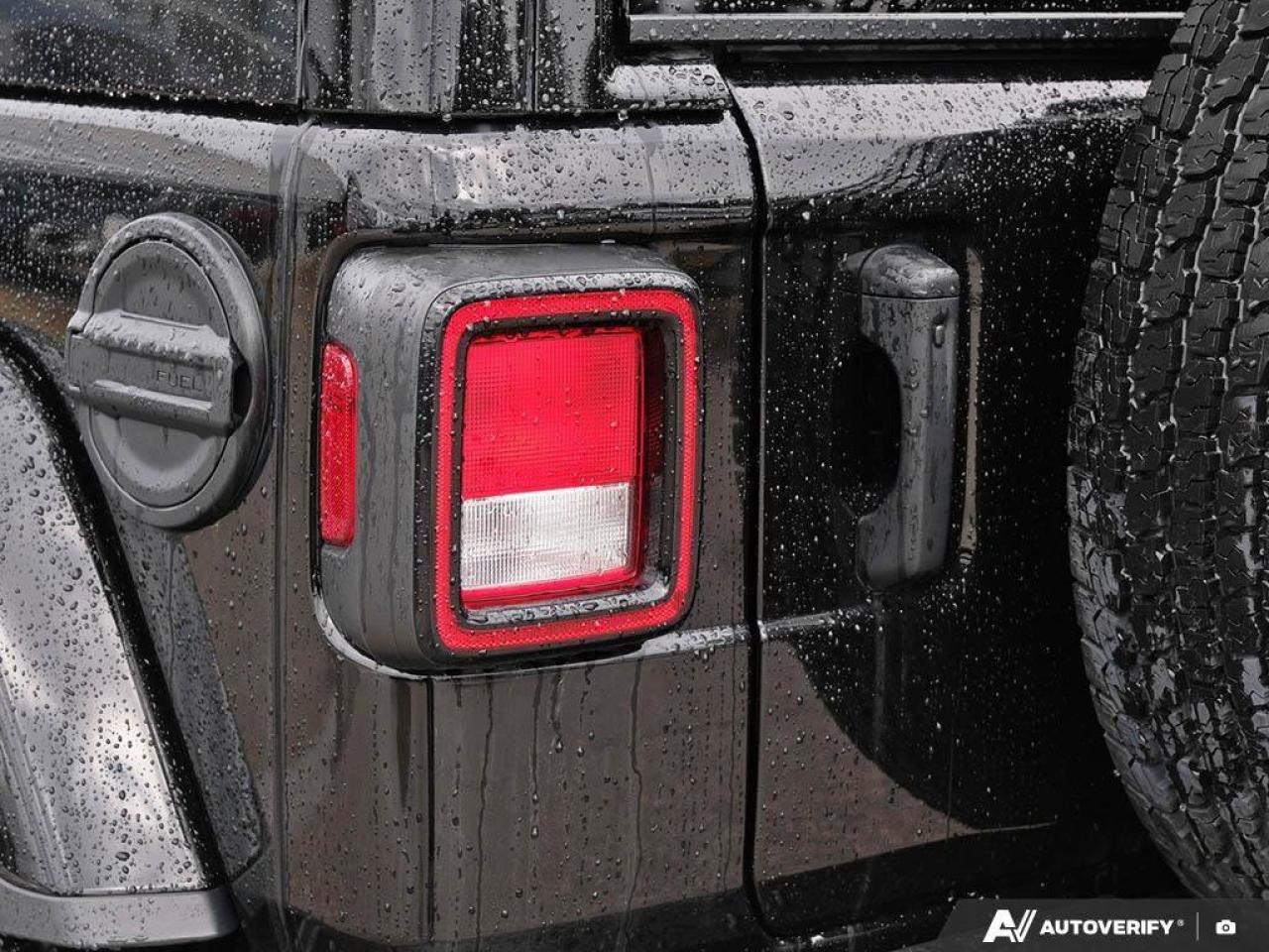 2023 Jeep Wrangler SaharaSAHARA, 2.0T, NAV, HEATED CLOTH, SKYTOP, 1-O Photo