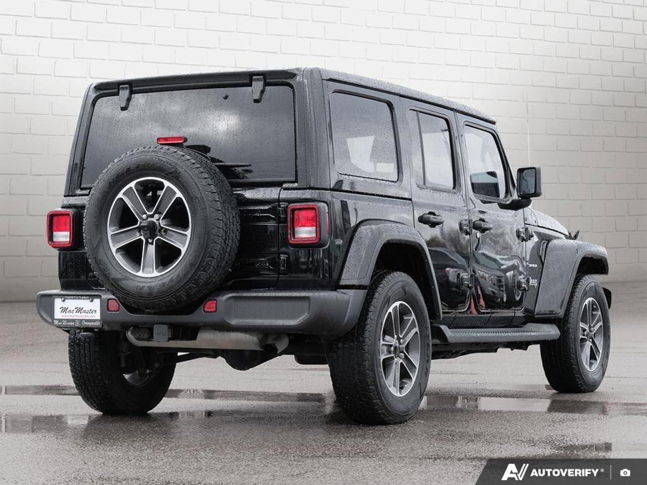 2023 Jeep Wrangler SaharaSAHARA, 2.0T, NAV, HEATED CLOTH, SKYTOP, 1-O Photo