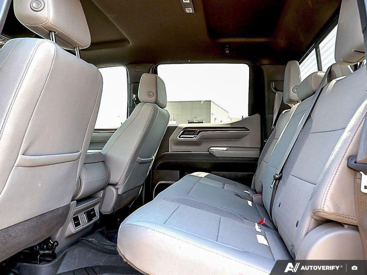 2024 Chevrolet Silverado 1500 LTLT, CREW, 4X4, 5.3L, HEATED CLOTH, 1-OWNER, CLEA Photo