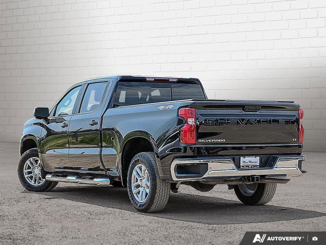 2024 Chevrolet Silverado 1500 LTLT, CREW, 4X4, 5.3L, HEATED CLOTH, 1-OWNER, CLEA Photo