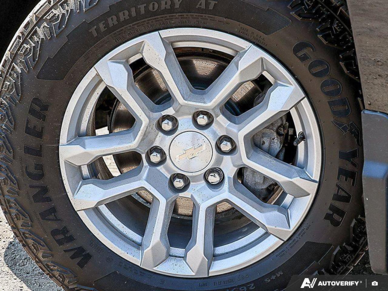 2024 Chevrolet Silverado 1500 LTLT, CREW, 4X4, 5.3L, HEATED CLOTH, 1-OWNER, CLEA Photo