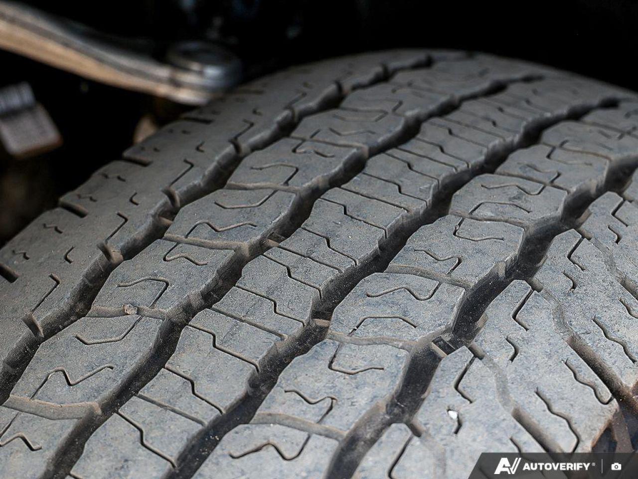 2024 Chevrolet Silverado 1500 LTLT, CREW, 4X4, 5.3L, HEATED CLOTH, 1-OWNER, CLEA Photo