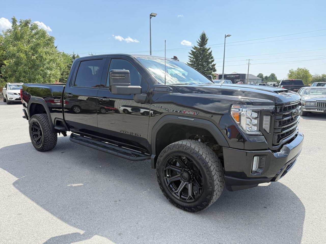 2022 GMC SIERRA 2500HD 4WD Crew Cab 159  AT4 Photo