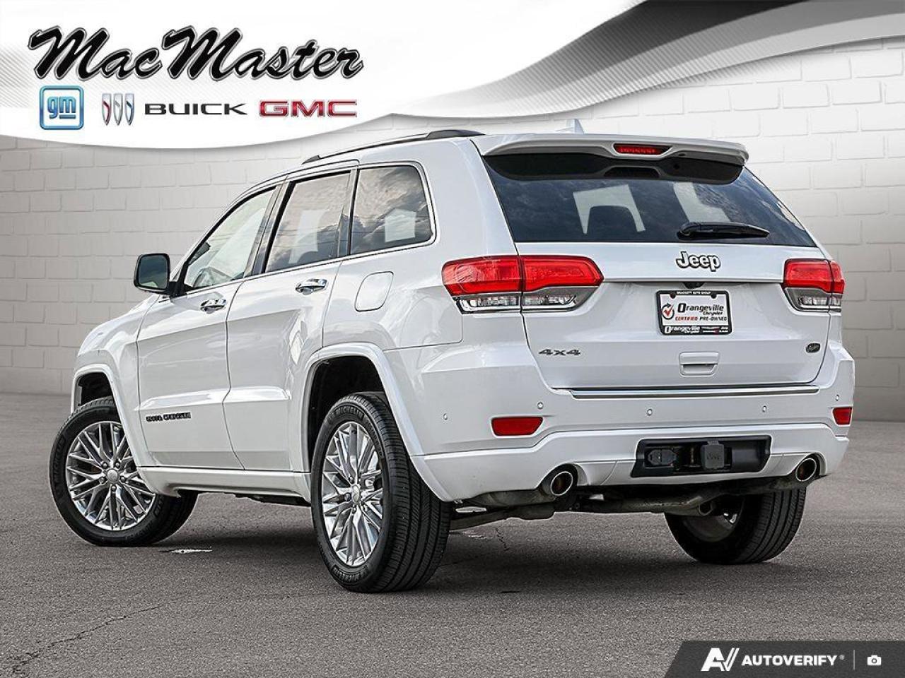 2018 Jeep Grand Cherokee OverlandOVERLAND, HEMI, 4X4, NAV, ROOF, HTD/COOL! Photo3