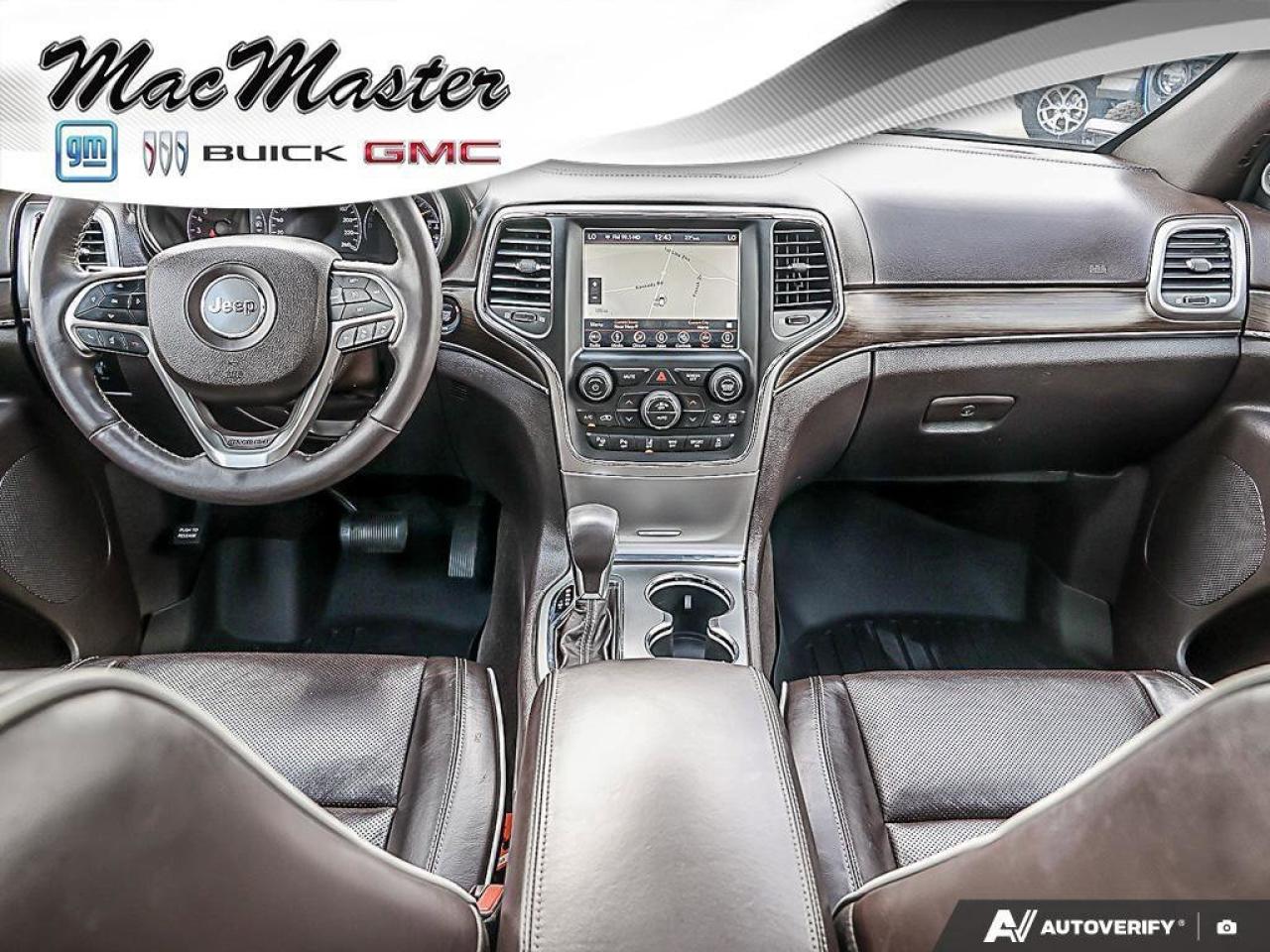 2018 Jeep Grand Cherokee OverlandOVERLAND, HEMI, 4X4, NAV, ROOF, HTD/COOL! Photo