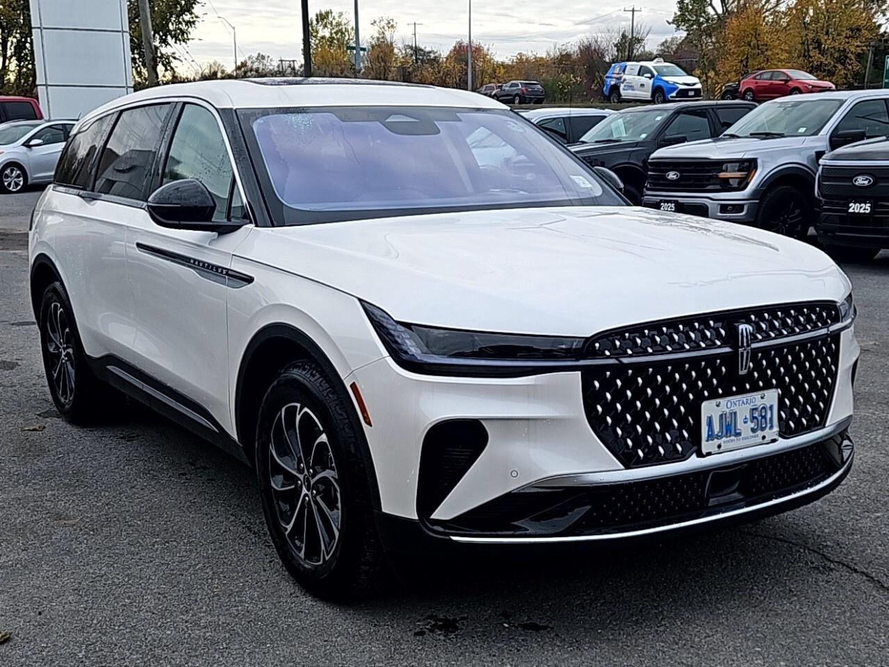 2025 Lincoln Nautilus Premiere AWD Photo
