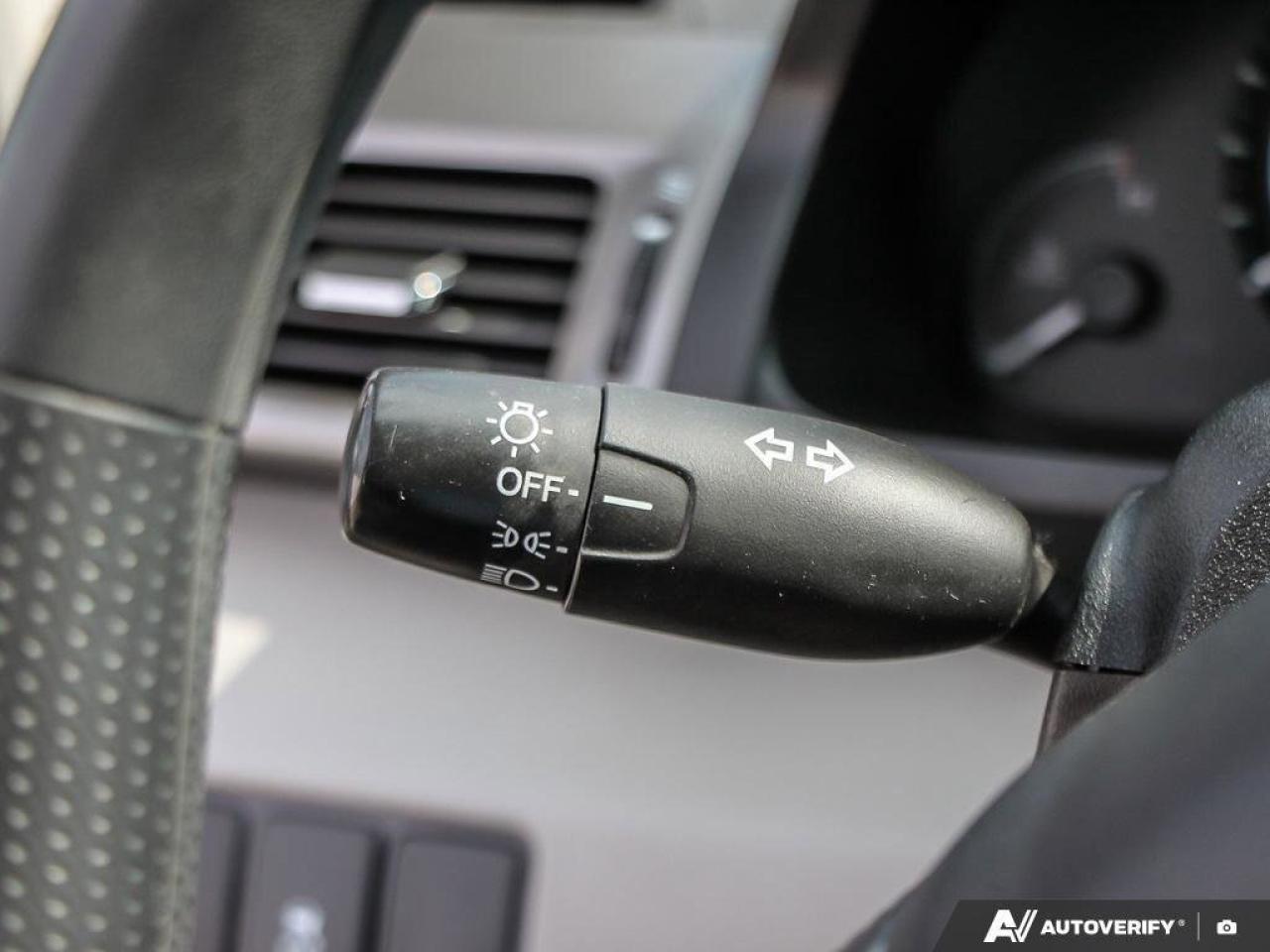 2015 Honda Odyssey SEAS-TRADED, BACKUP CAM, BLUETOOTH, TRI-ZONE CLIMA Photo