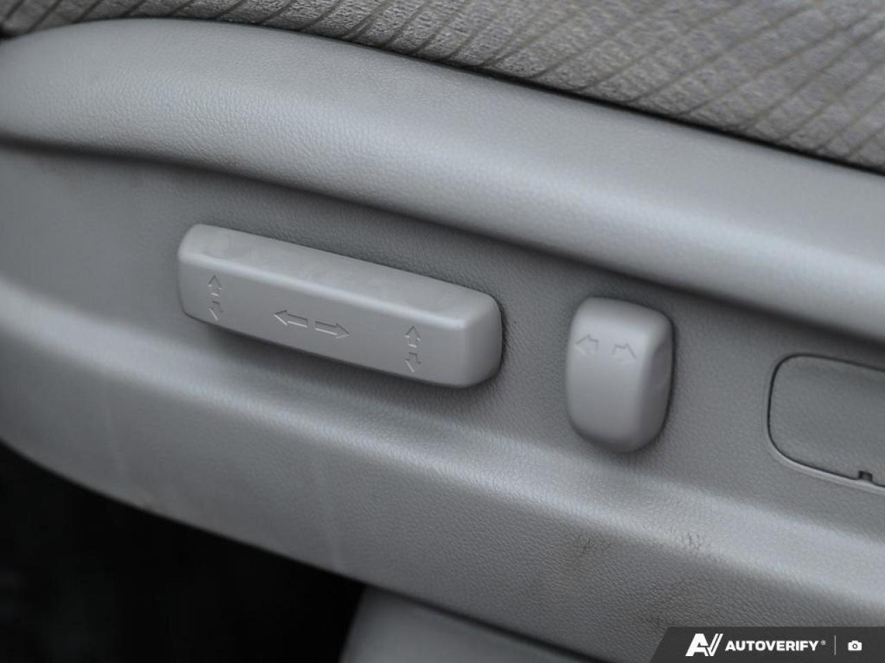 2015 Honda Odyssey SEAS-TRADED, BACKUP CAM, BLUETOOTH, TRI-ZONE CLIMA Photo