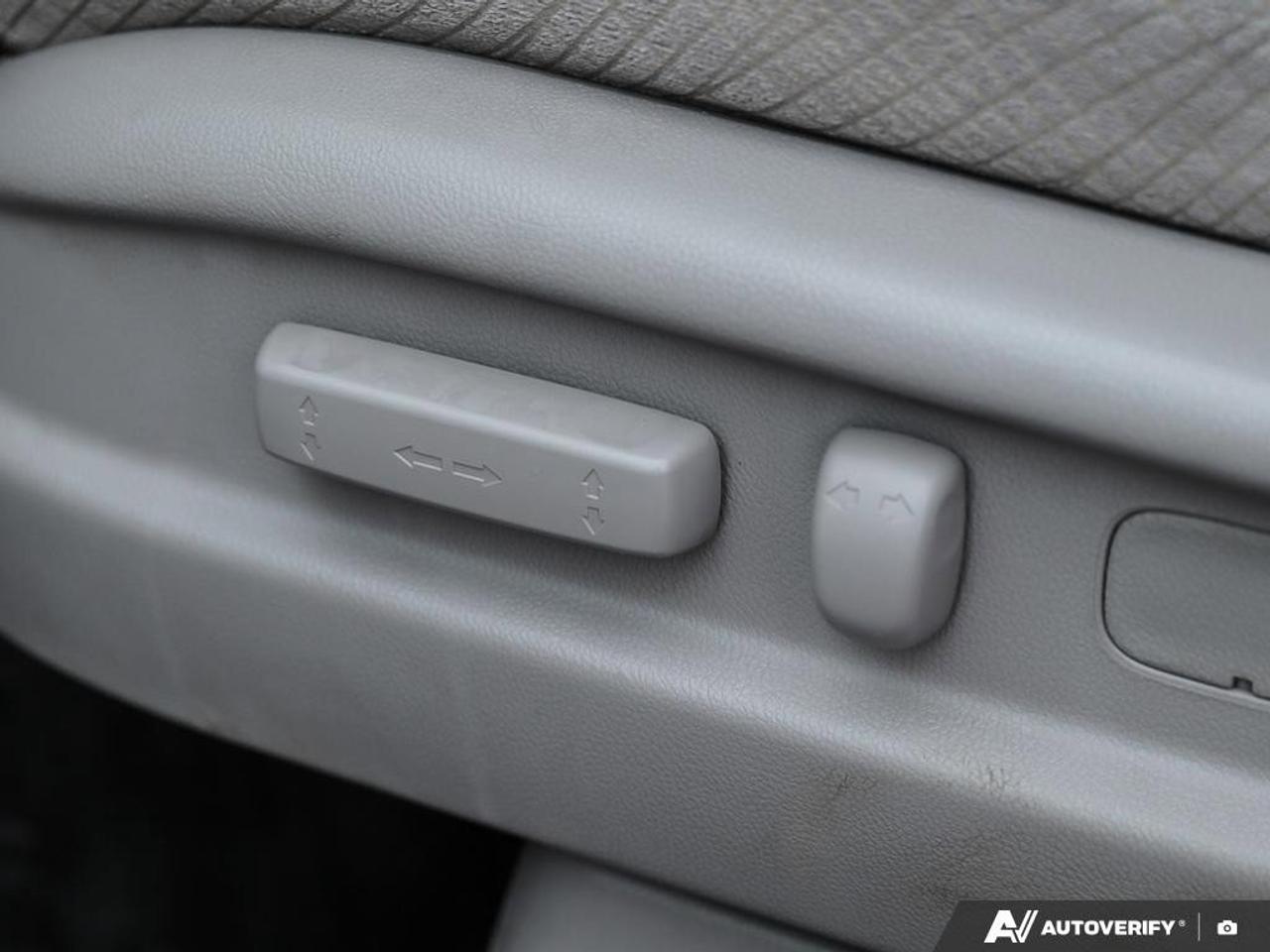 2015 Honda Odyssey SEAS-TRADED, BACKUP CAM, BLUETOOTH, TRI-ZONE CLIMA Photo