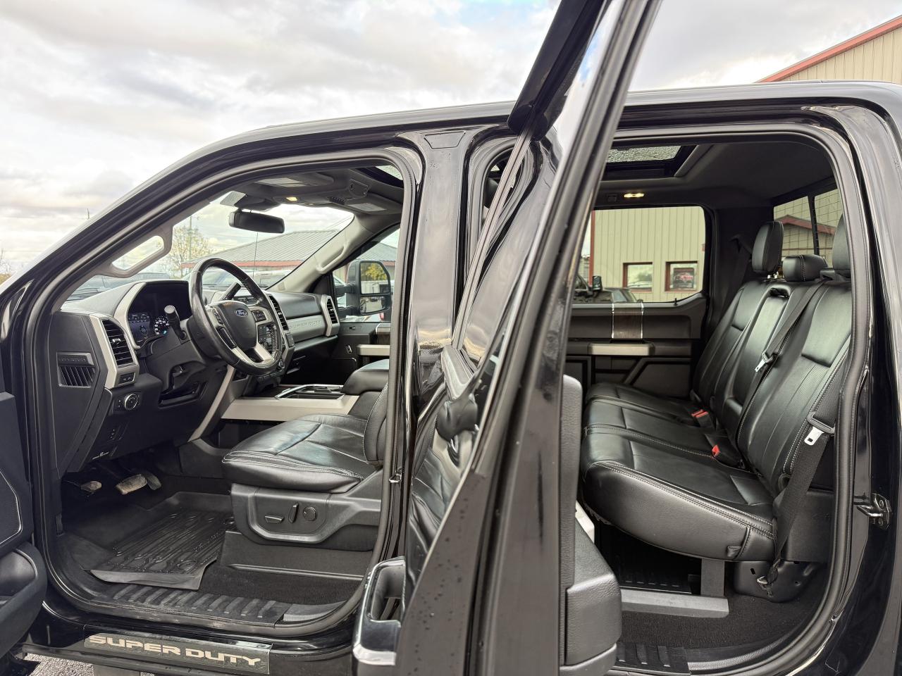 2020 Ford F-250 LARIAT BDS LIFT/WHEEL/TIRE PKG!! Photo