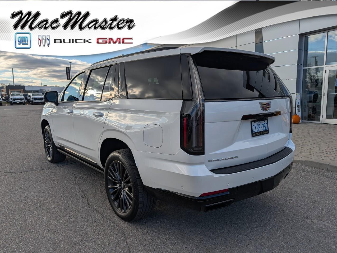 2025 Cadillac Escalade 4WD Sport PlatinumSPORT PLATINUM, 6.2L, COMPANY DE Photo2