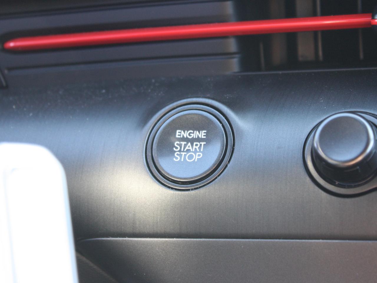 2025 Hyundai KONA N Line 1.6T Demo /Leather/ Nav / Free Winter Tires Photo