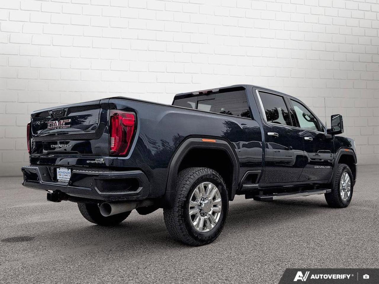 2023 GMC SIERRA 2500HD Denali  DENALI ULTIMATE PACKAGE   SUNROOF Photo