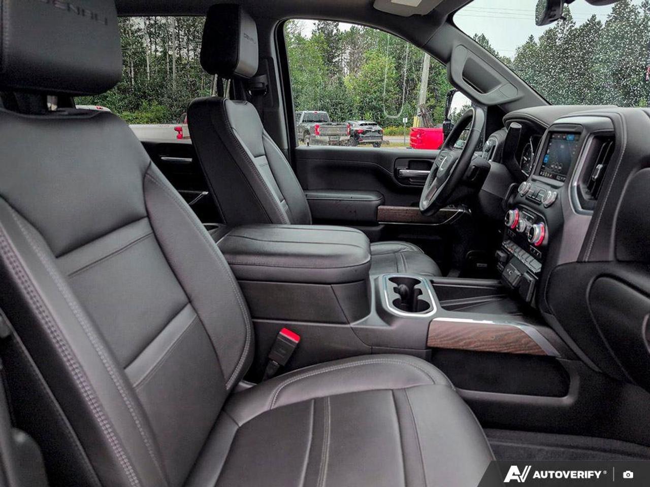 2023 GMC SIERRA 2500HD Denali  DENALI ULTIMATE PACKAGE   SUNROOF Photo