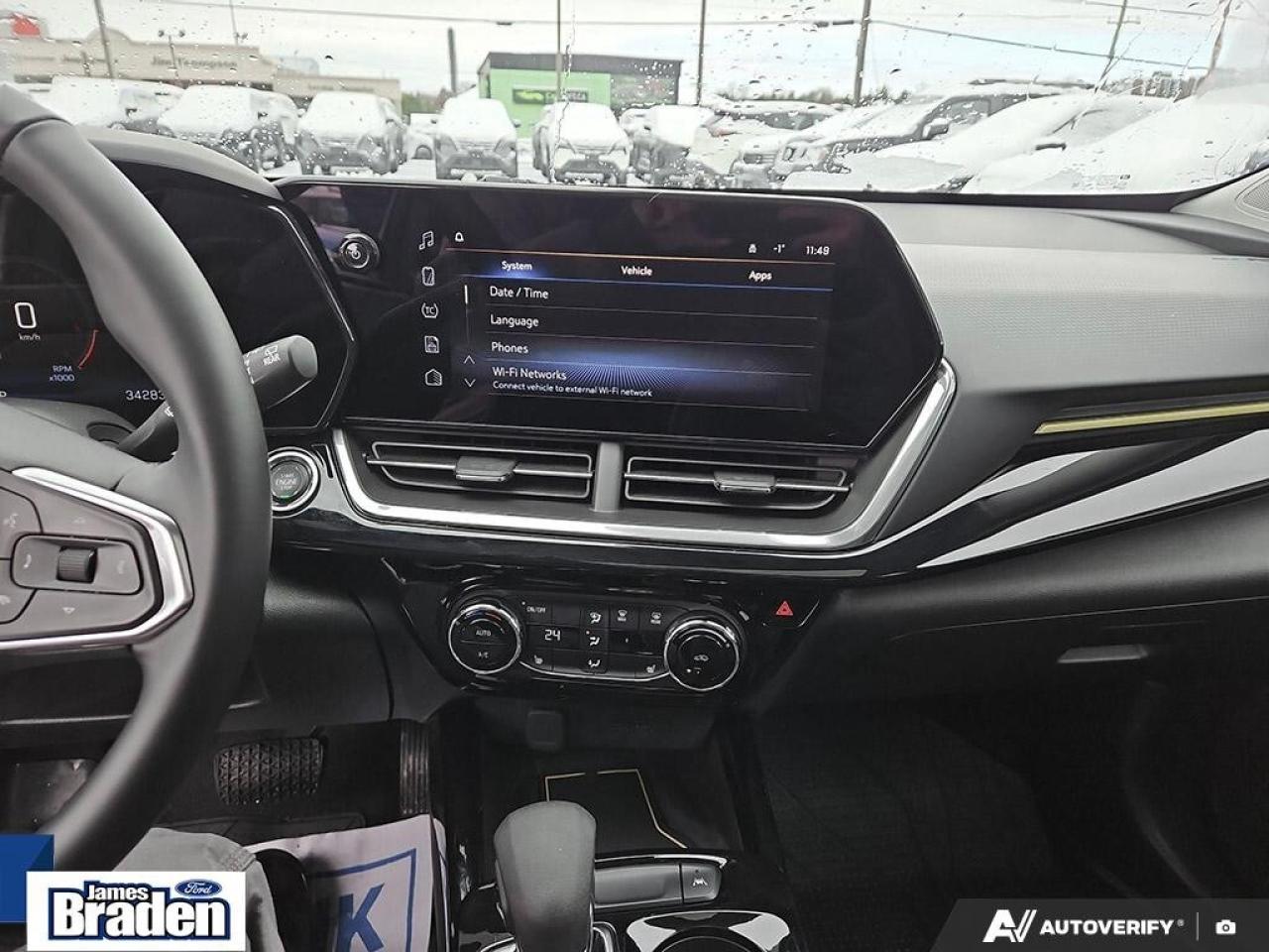 2024 Chevrolet Trax ACTIV   LEATHER   ONE OWNER Photo