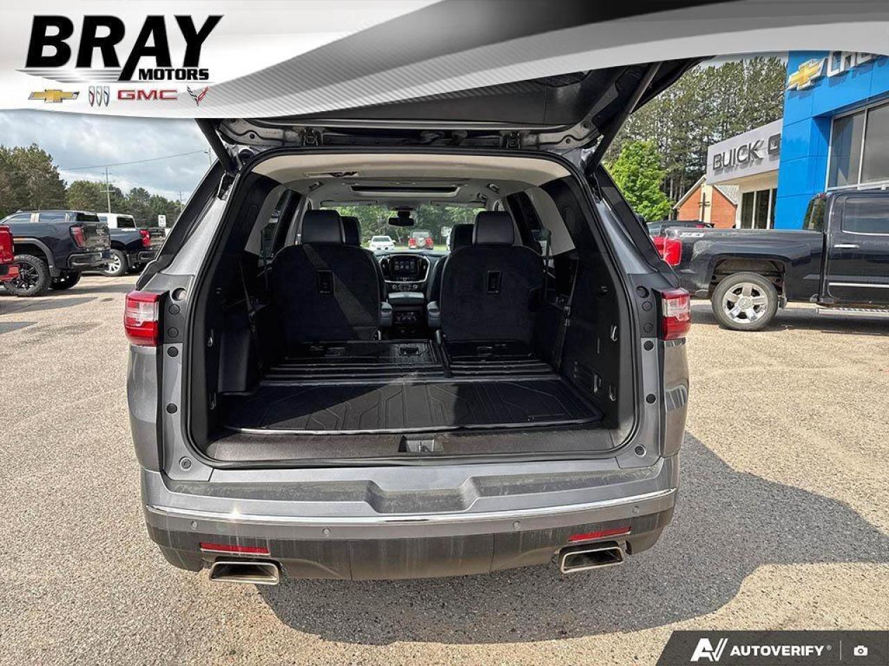 2019 Chevrolet Traverse Premier   LEATHER, DUAL SUN ROOF, CERTIFIED. Photo