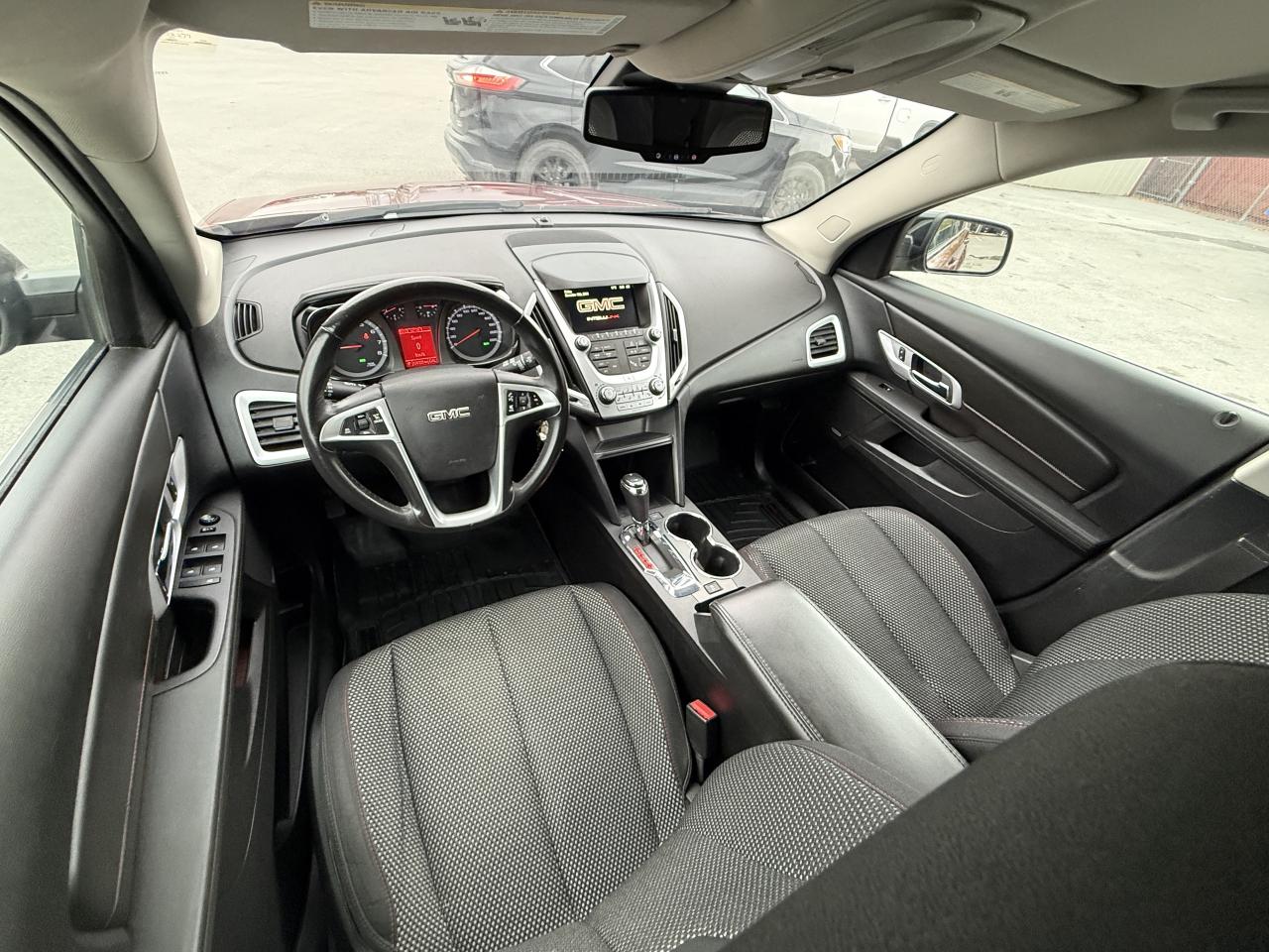 2017 GMC Terrain AWD 4dr SLE w-SLE-2 Photo