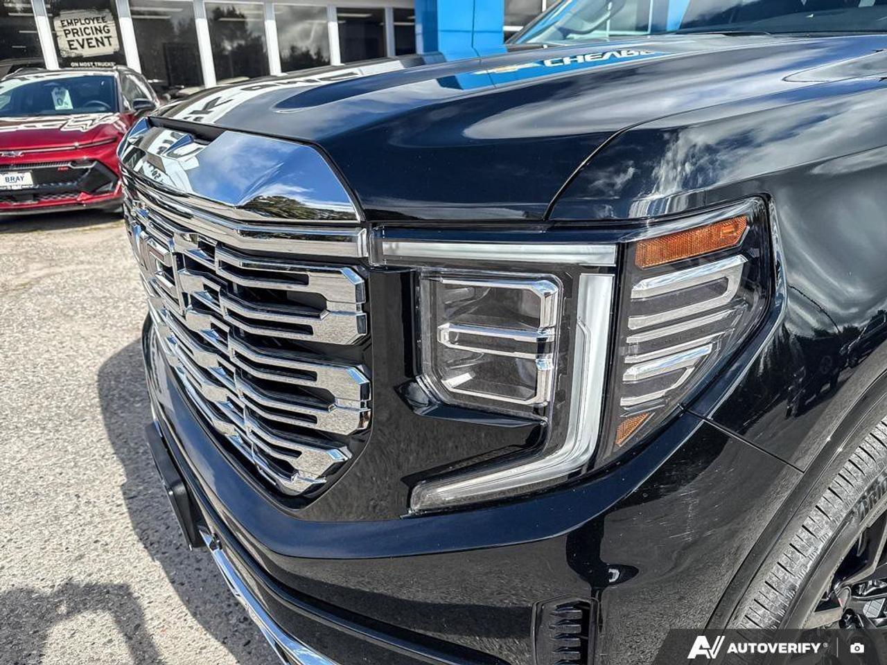 2022 GMC Sierra 1500 Denali   TONNEAU COVER, RUNNING BOARDS, Photo