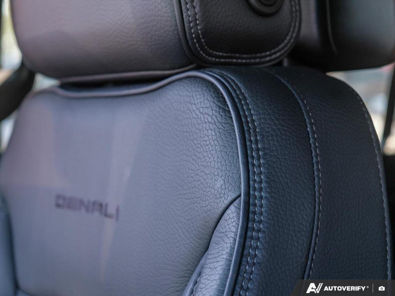 2023 GMC Yukon XL DenaliDENALI, 6.2L, NAV, ROOF, REAR ENTERTAINMENT, Photo