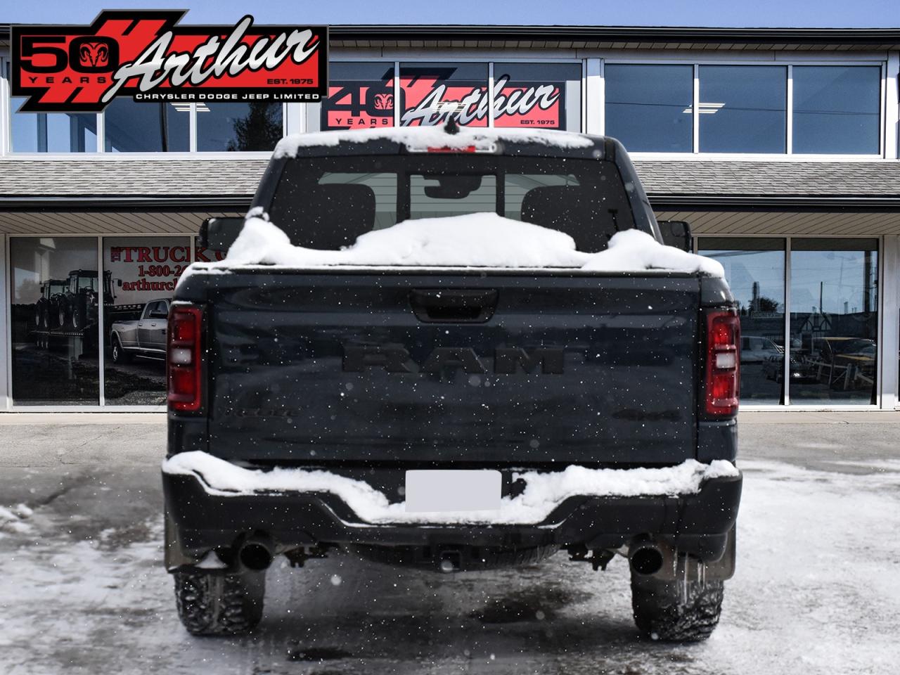 2025 RAM 1500 REBEL X CREW CAB 4X4 - ONLY 8,601 KM Photo4